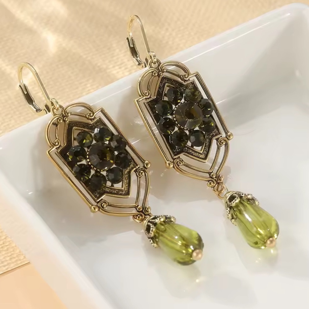 Vintage antique Gold color and Green Drop Earrings